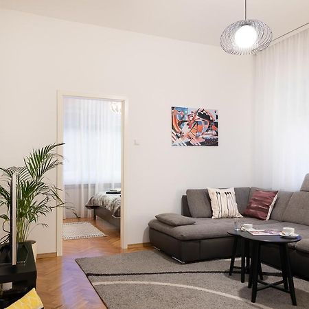 Modern Spacious 3Bdr Apartment In Heart Of Zagreb Bagian luar foto