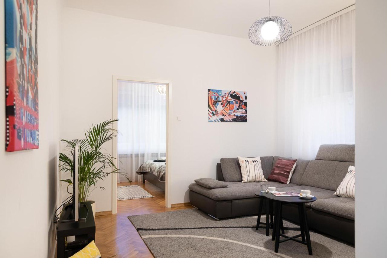 Modern Spacious 3Bdr Apartment In Heart Of Zagreb Bagian luar foto